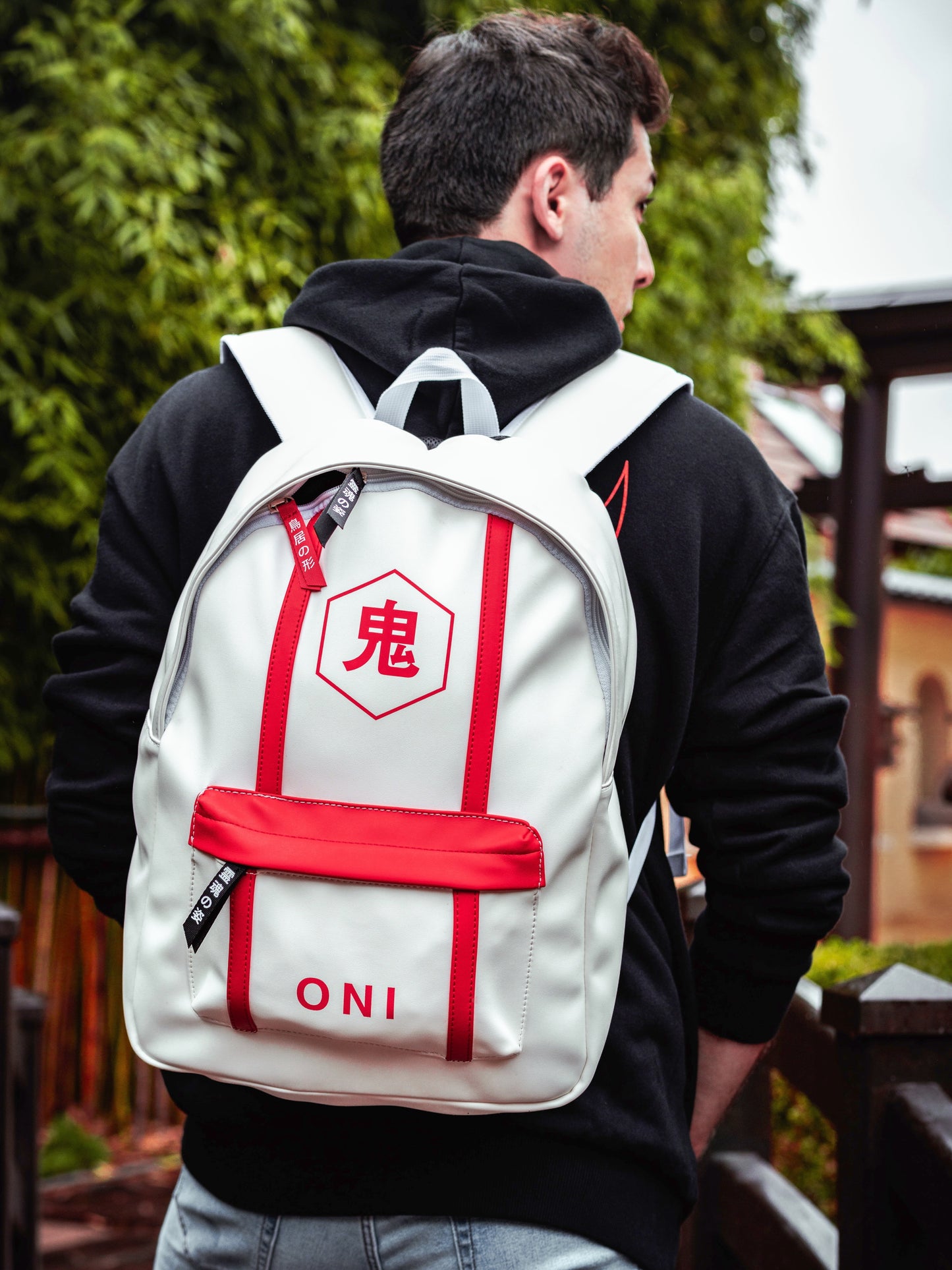 Sac à dos ONI blanc et rouge
