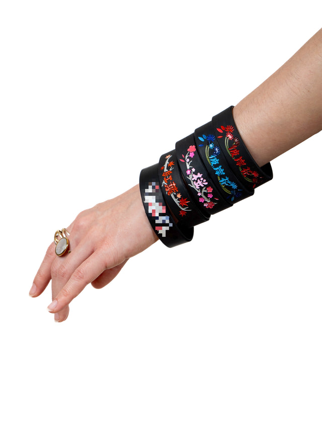 Set de 4 bracelets silicone + 1 bracelet EXCLUSIF SECRET