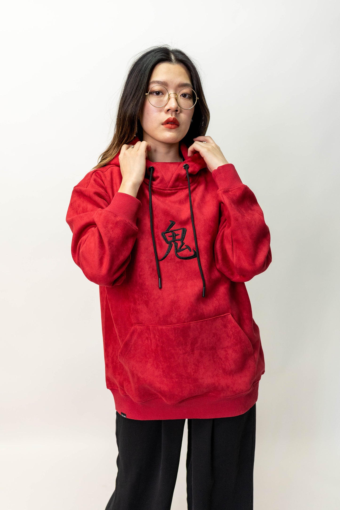 Hoodie rouge effet suédine logo noir