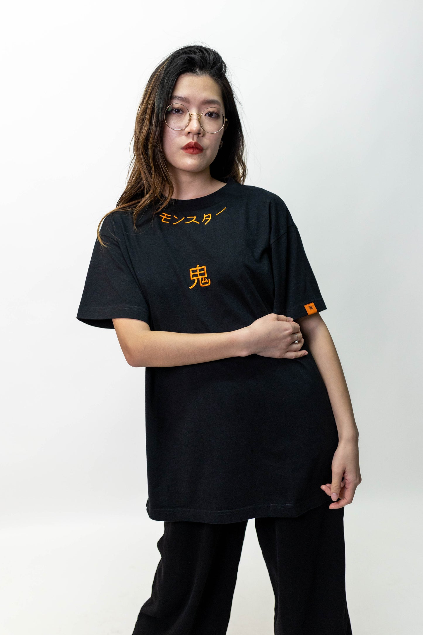 Tee shirt noir broderies orange