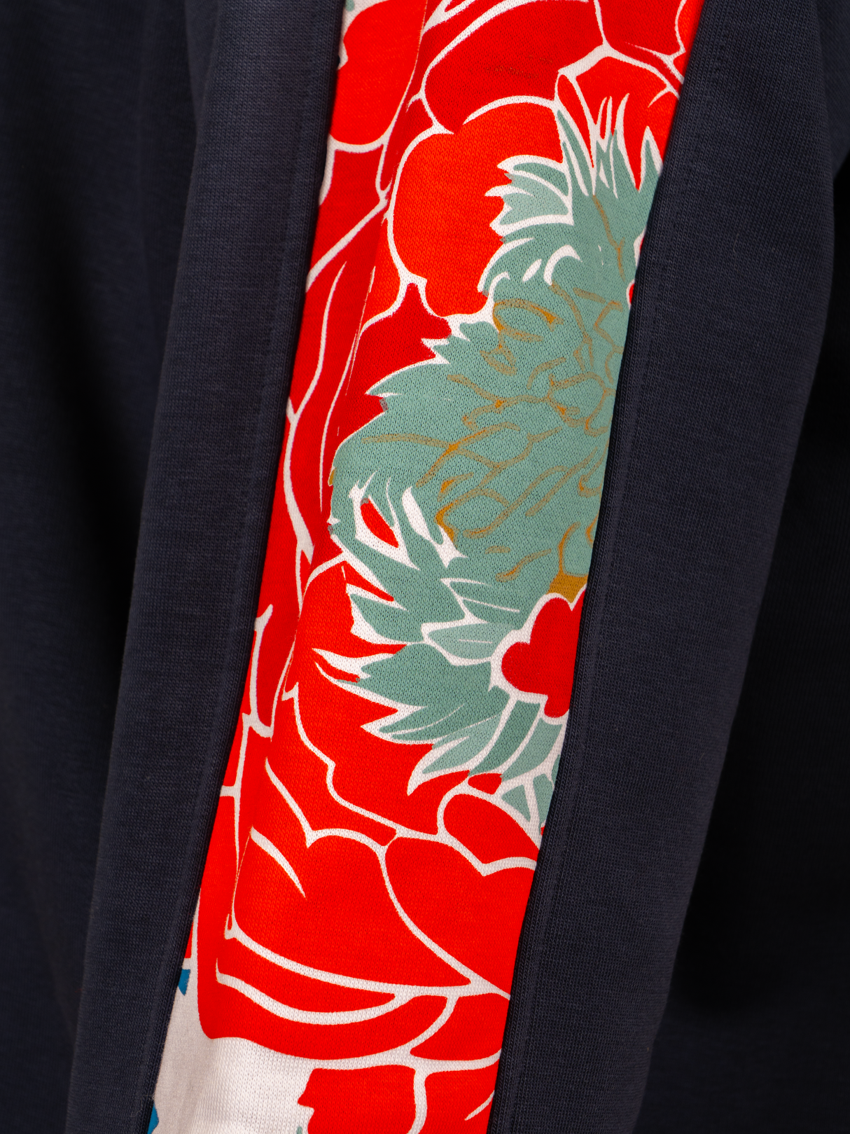 Hoodie Floral navy [CONCOURS VOYAGE AU JAPON - 2 PARTICIPATIONS]